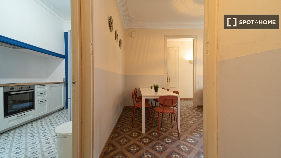 Double room Barcelona, 7 beds, 160m² — photo 19