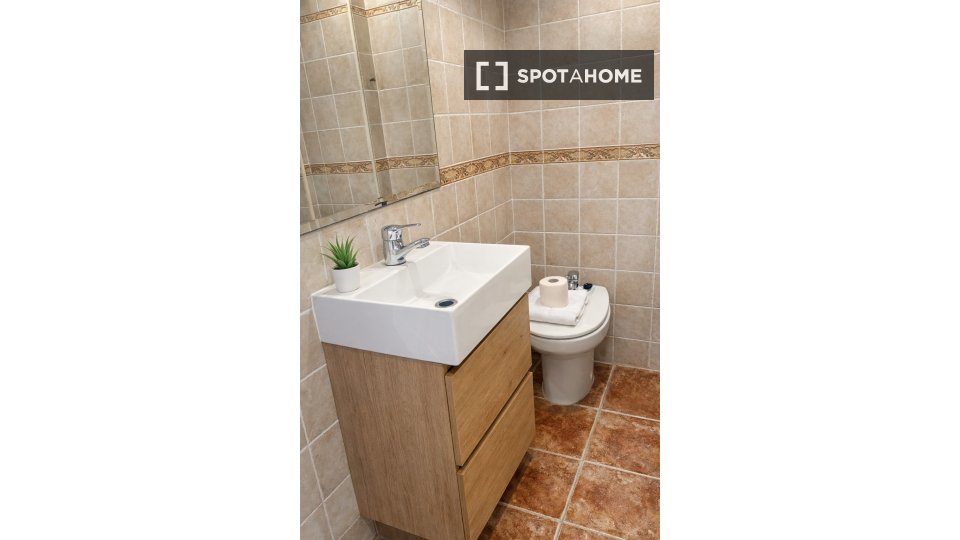 Apartment Alicante, 2 beds, 35m² — photo 9