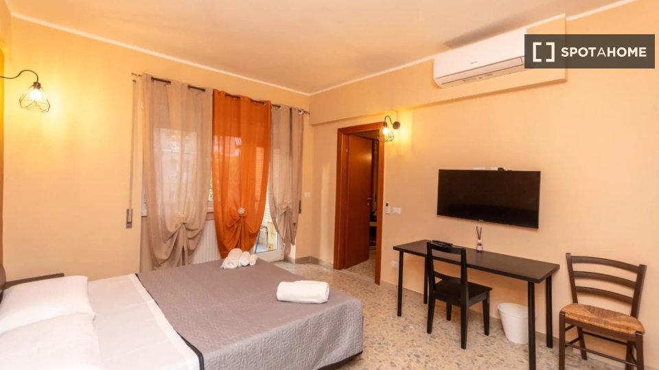 Apartment Rome, 2 beds, 65m² — photo 4