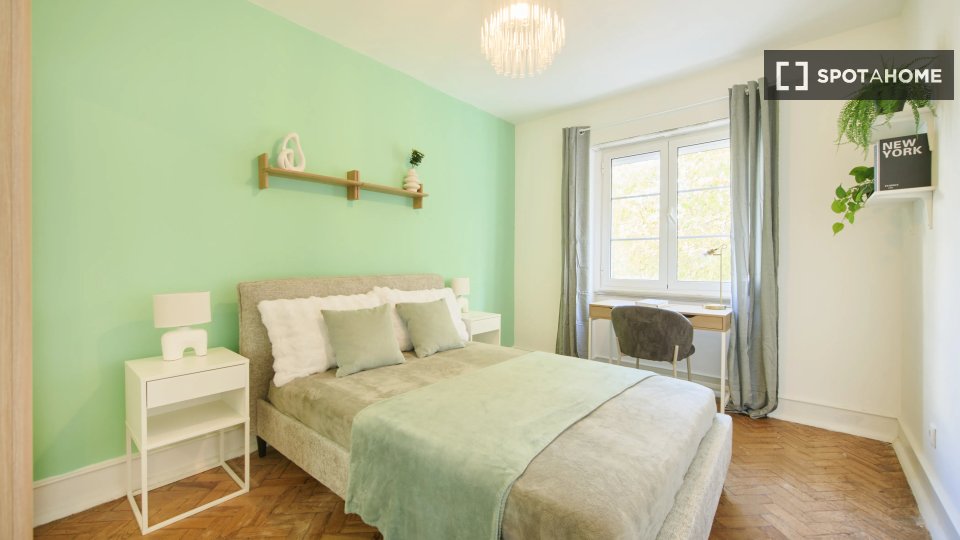 Double room Lisbon, 6 beds — photo 1