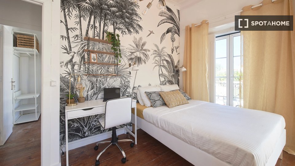 Double room Lisbon, 13 beds — photo 11