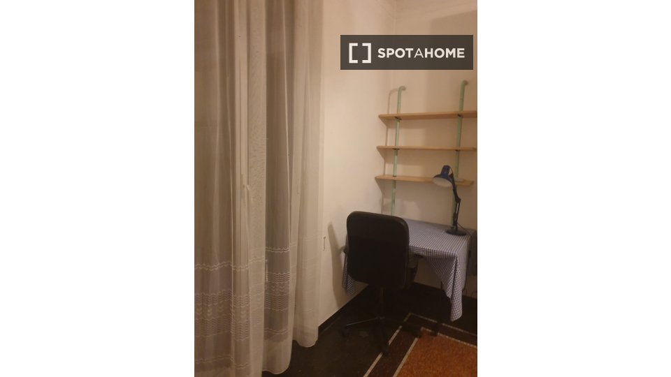 Double room Genoa, 3 beds, 120m² — photo 16