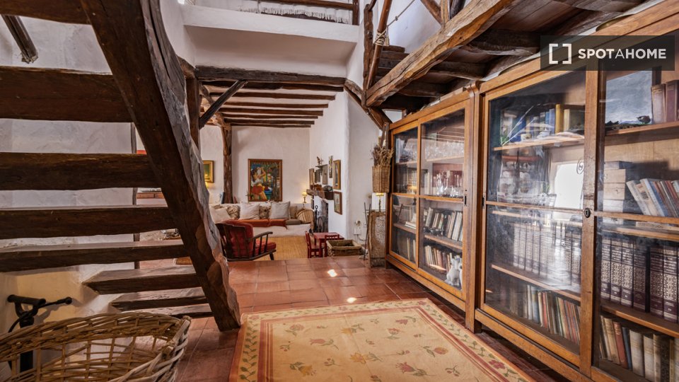 Apartment Lisbon, 4 beds, 200m² — photo 18