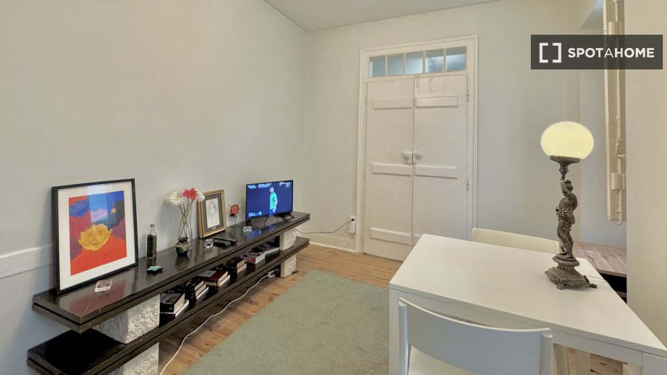 Apartment mono Lisbon, 30m² — photo 14