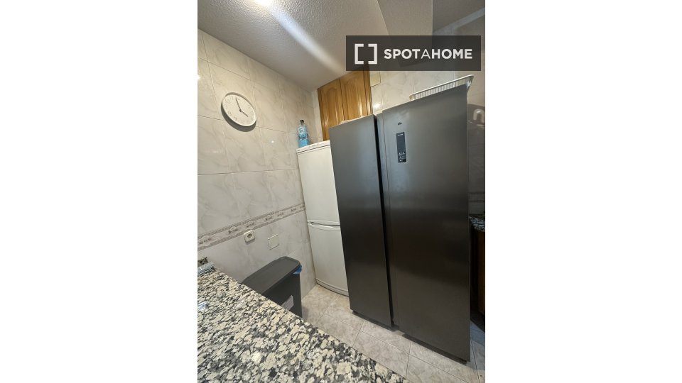 Double room Madrid, 6 beds — photo 25