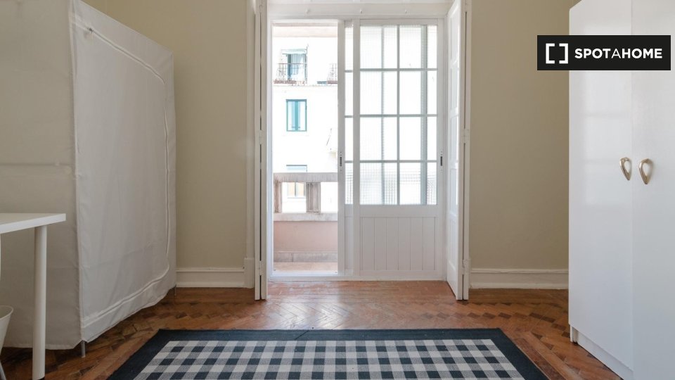 Double room Lisbon, 7 beds — photo 3