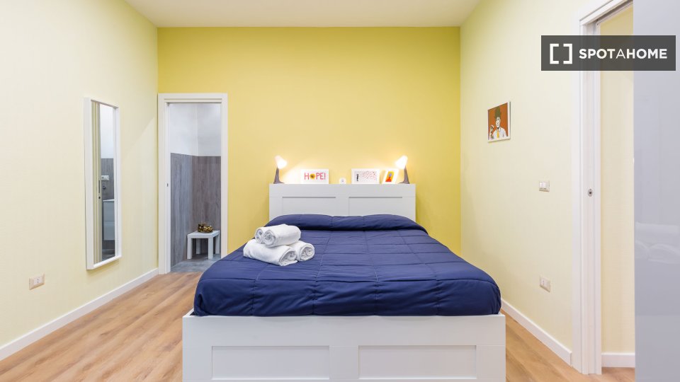 Apartment Naples, 1 bed, 65m² — photo 3