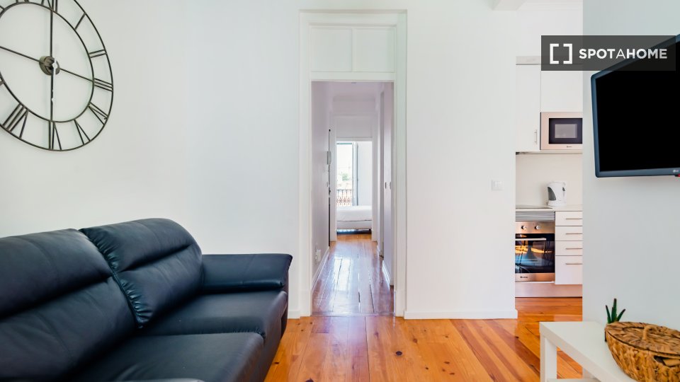 Apartment Lisbon, 2 beds — photo 9
