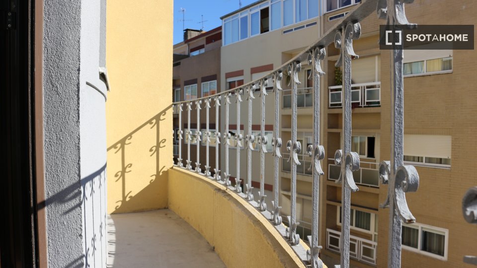 Double room Porto, 6 beds, 300m² — photo 4