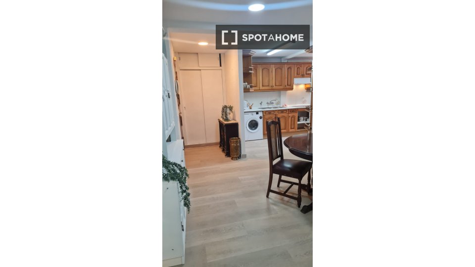 Double room Madrid, 4 beds — photo 5
