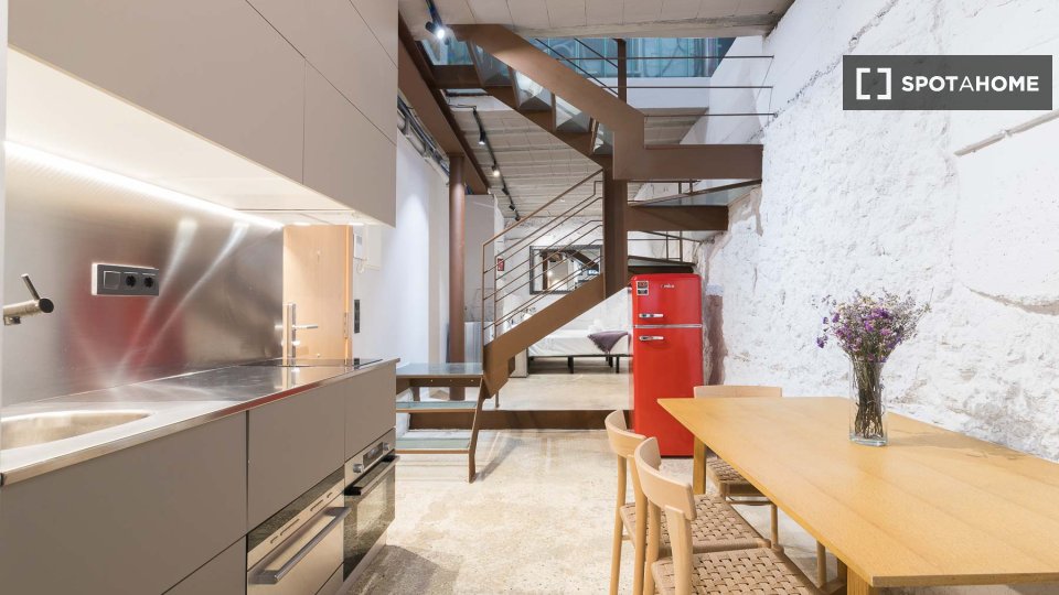 Apartment Barcelona, 2 beds, 65m² — photo 10