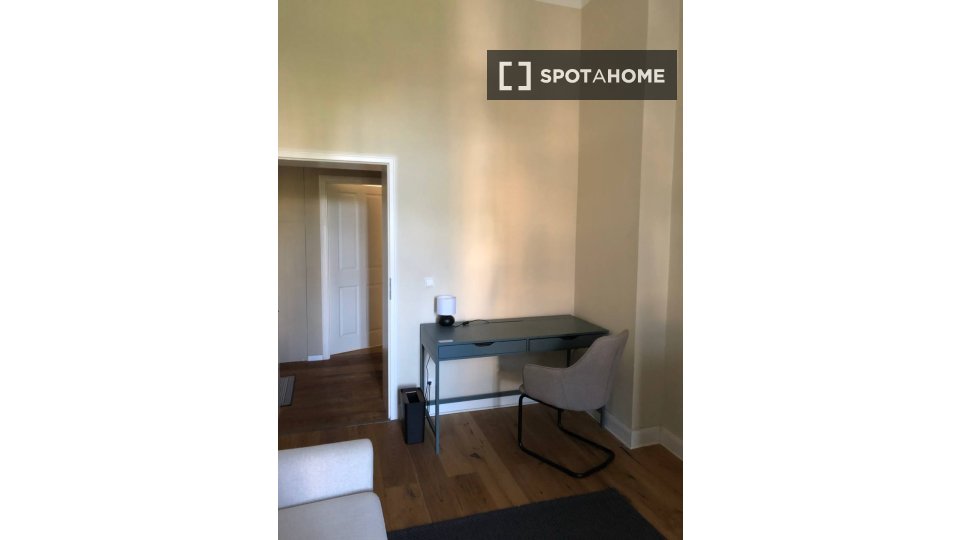 Apartment Berlin, 3 beds, 123m² — photo 1