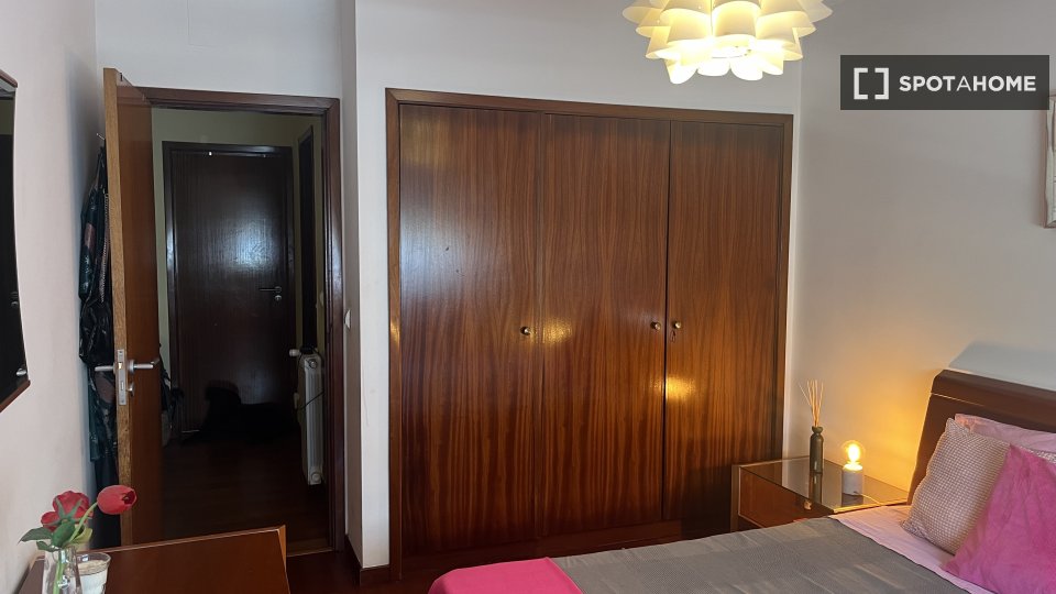 Double room Lisbon, 4 beds, 150m² — photo 11