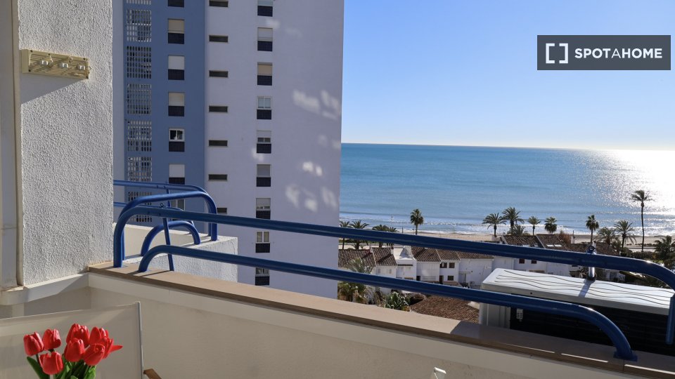Apartment Valencia, 2 beds, 50m² — photo 2