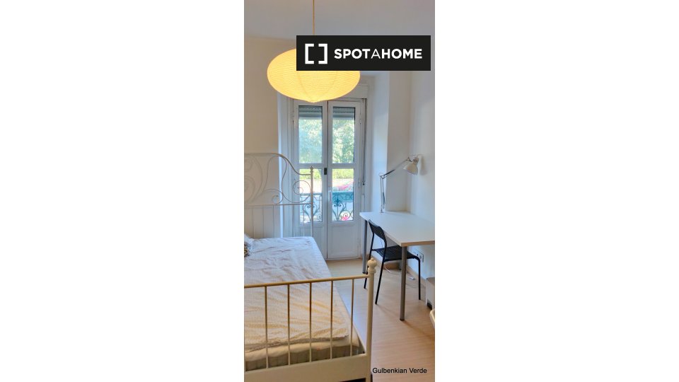 Double room Lisbon, 7 beds, 200m² — photo 2