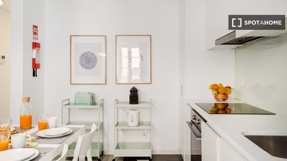 Apartment Lisbon, 3 beds — photo 3