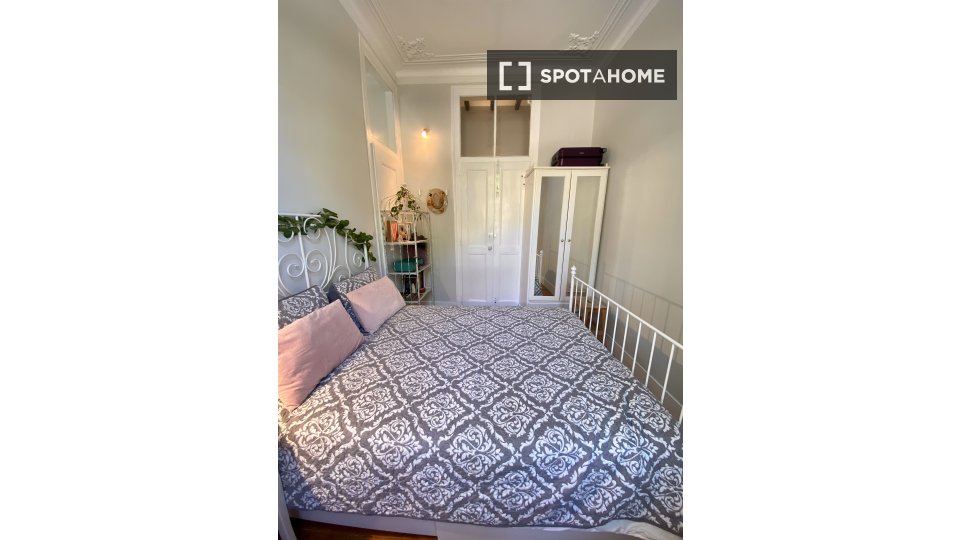 Double room Lisbon, 3 beds, 100m² — photo 2