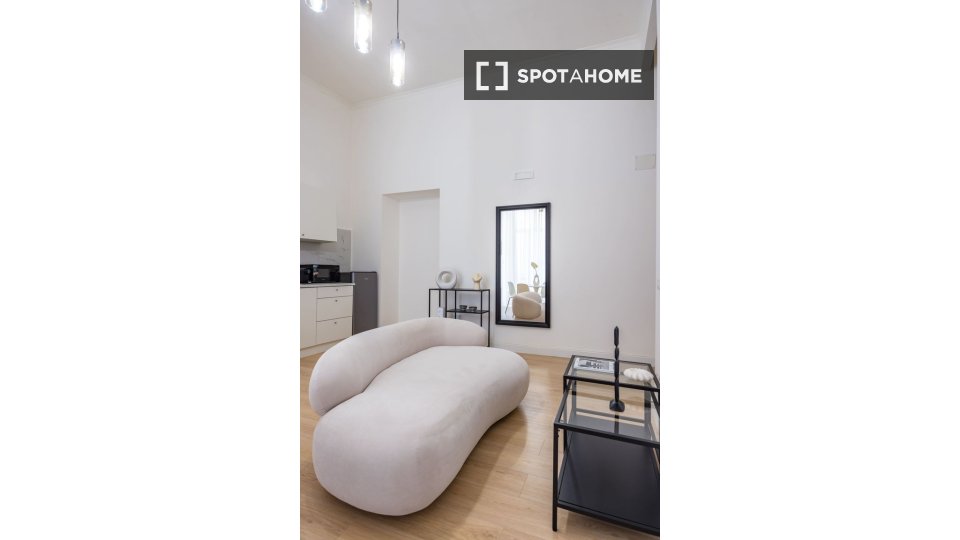 Apartment Naples, 1 bed, 57m² — photo 6