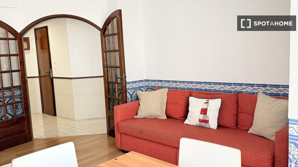 Apartment Lisbon, 2 beds — photo 22