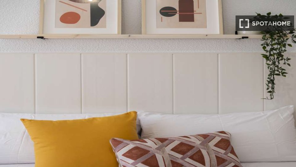 Double room Madrid, 25 beds — photo 8