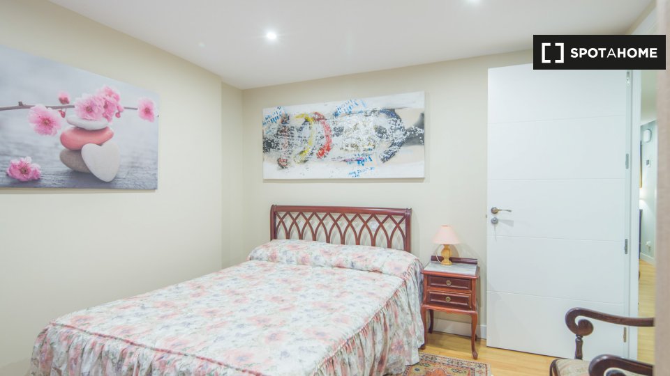 Double room Madrid, 8 beds — photo 28