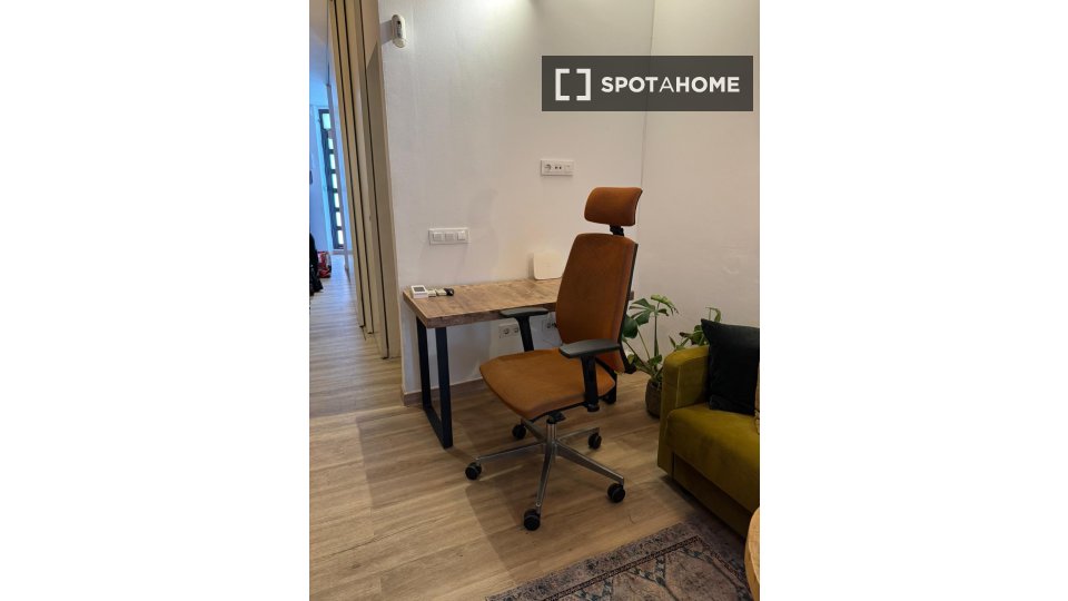 Apartment mono Barcelona, 85m² — photo 3