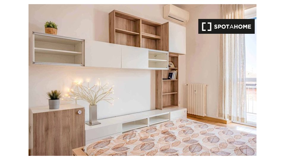 Double room Milan, 2 beds, 60m² — photo 8