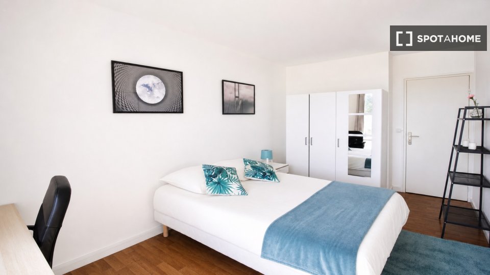Chambre double Paris, 4 chambres — photo 20