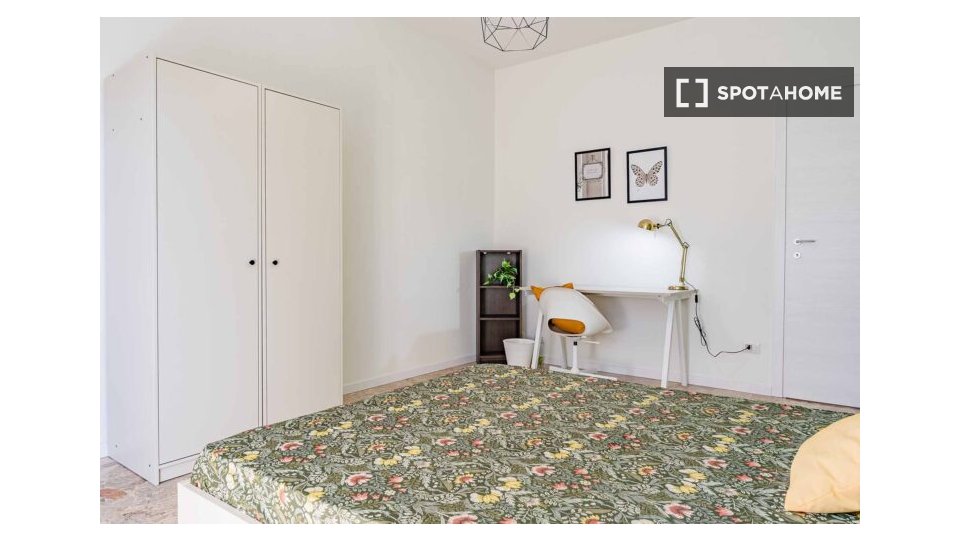 Double room Milan, 5 beds, 50m² — photo 16