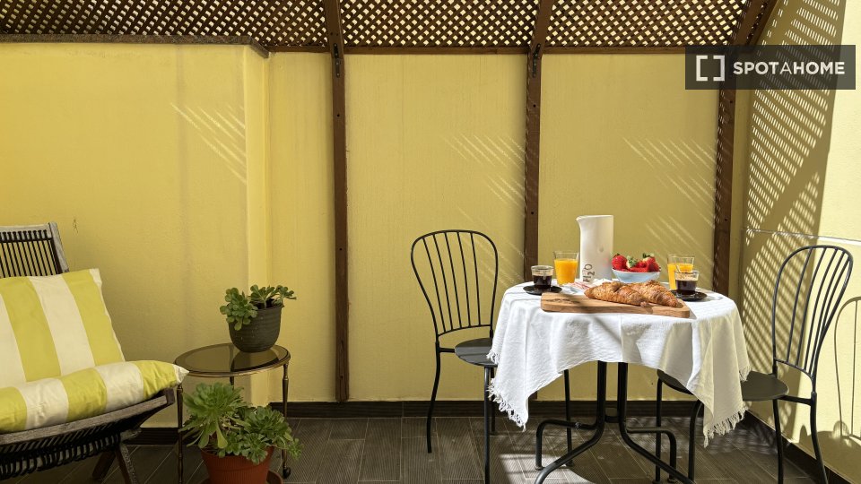Apartment Lisbon, 1 bed — photo 10