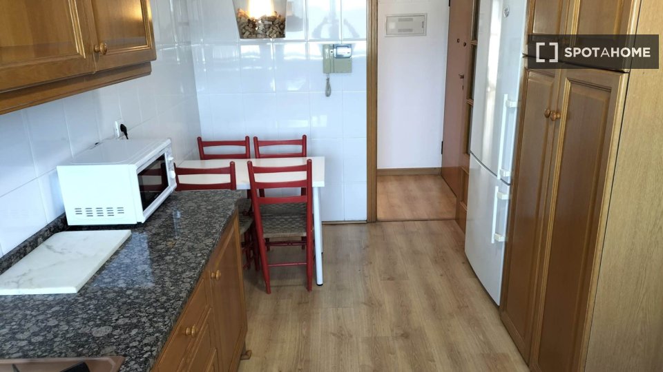Double room Valencia, 3 beds — photo 6