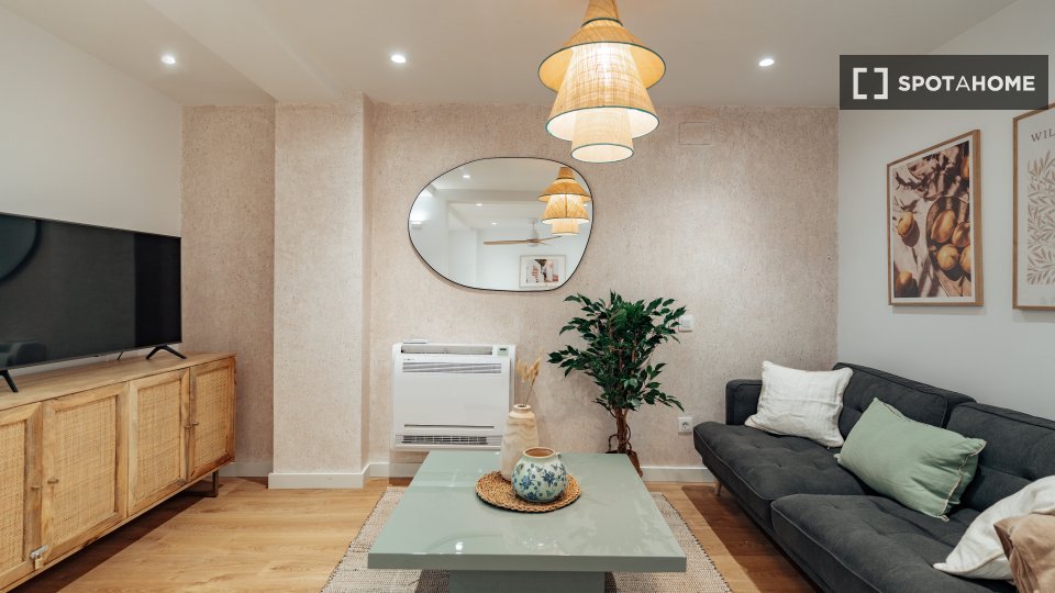 Apartment Barcelona, 1 bed, 65m² — photo 15