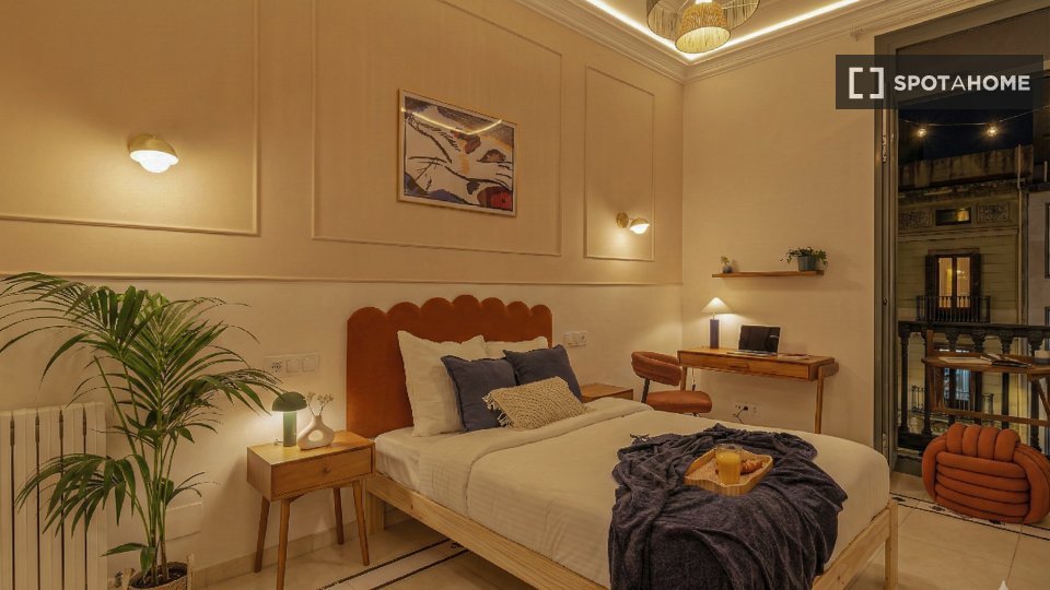 Double room Barcelona, 9 beds, 300m² — photo 22
