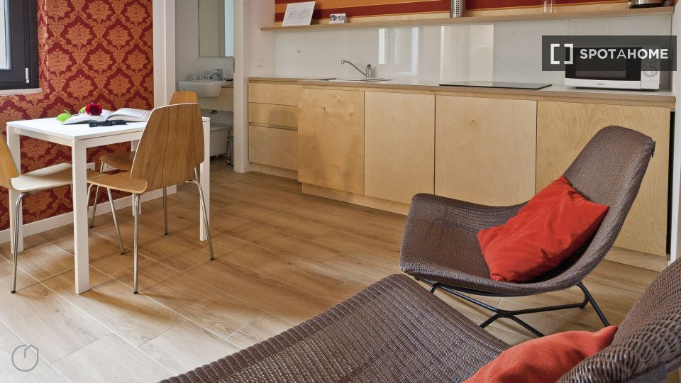 Apartment Milan, 1 bed, 40m² — photo 2