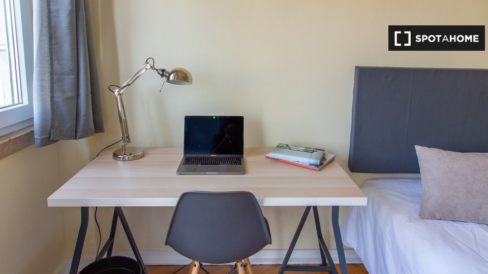 Double room Lisbon, 6 beds — photo 6