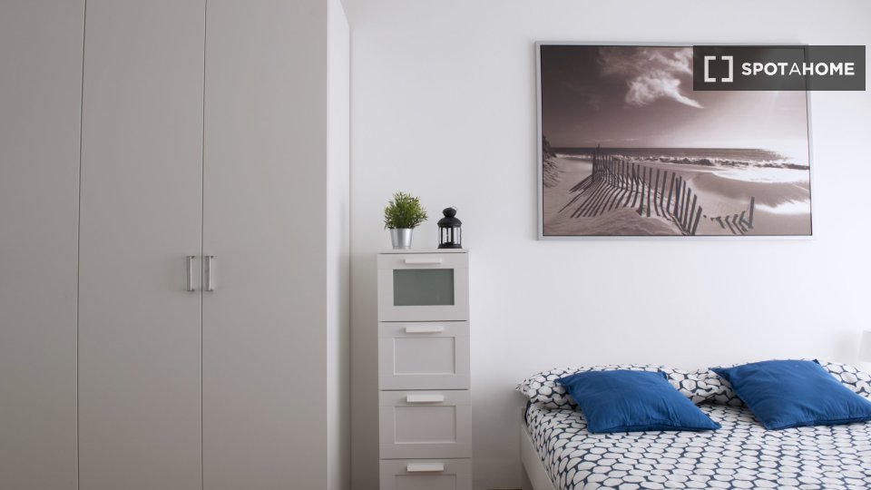 Double room Milan, 3 beds, 72m² — photo 3