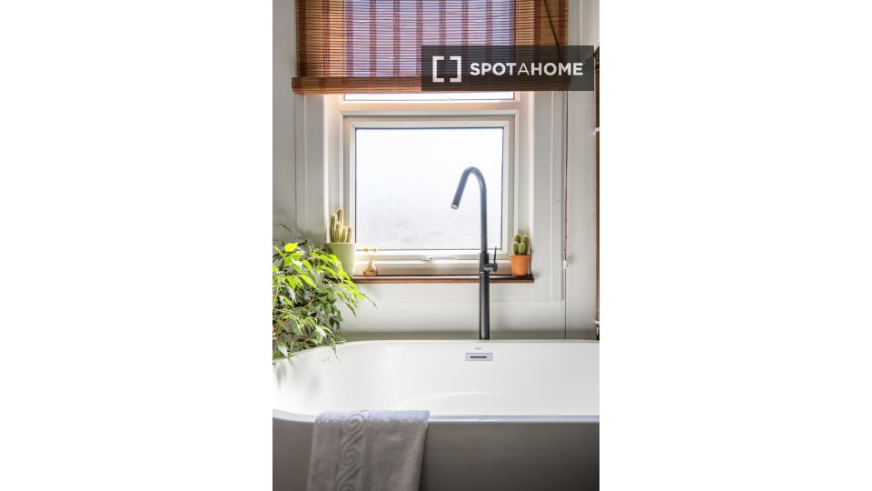 Apartment London, 4 beds — photo 13