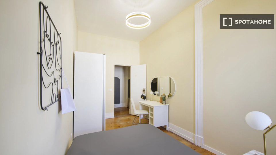 Double room Lisbon, 9 beds — photo 6