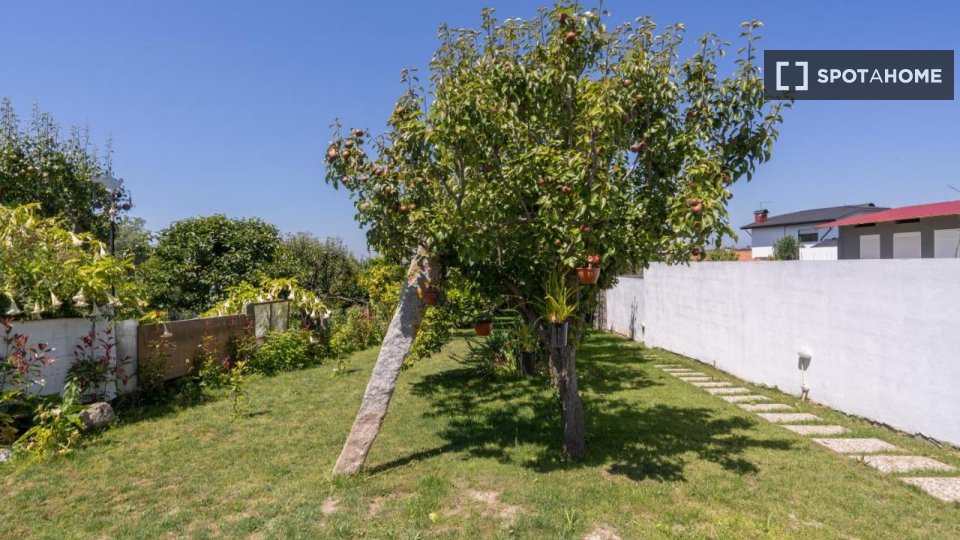Apartment Porto, 3 beds, 130m² — photo 5