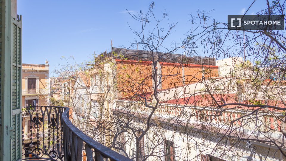Double room Barcelona, 4 beds, 90m² — photo 4