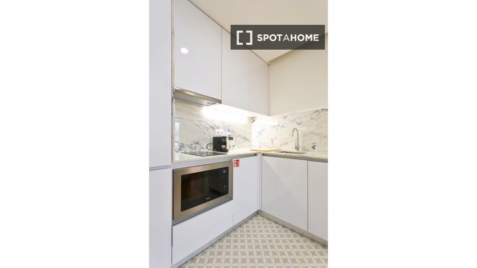 Apartment Porto, 1 bed — photo 2