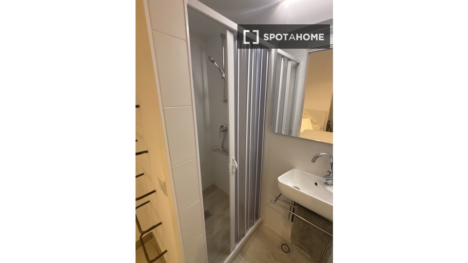 Apartment Madrid, 1 bed, 21m² — photo 16