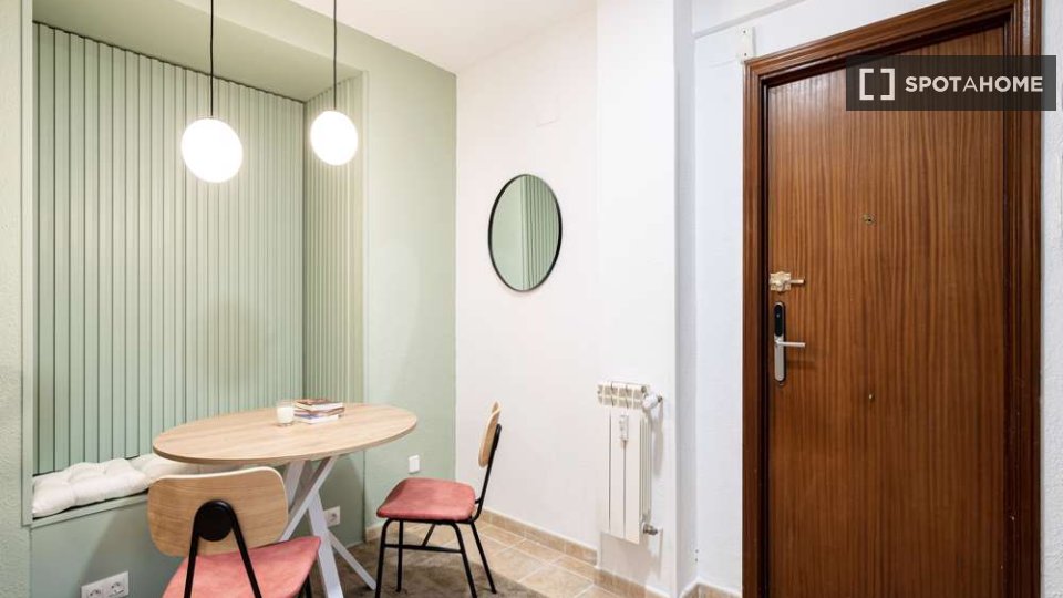 Double room Madrid, 4 beds — photo 24