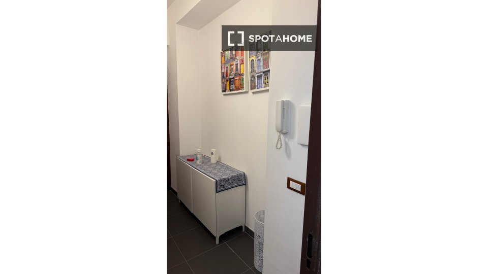 Apartment Rome, 1 bed — photo 9