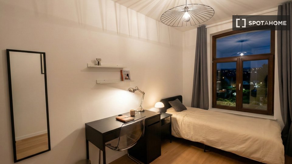 Double room Brussels, 3 beds — photo 8
