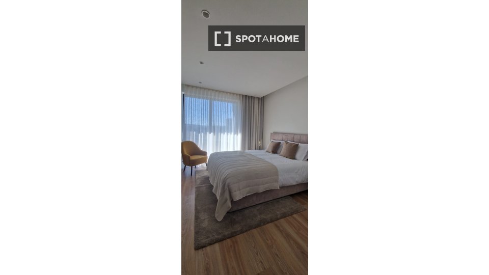 Apartment mono Lisbon, 54m² — photo 1
