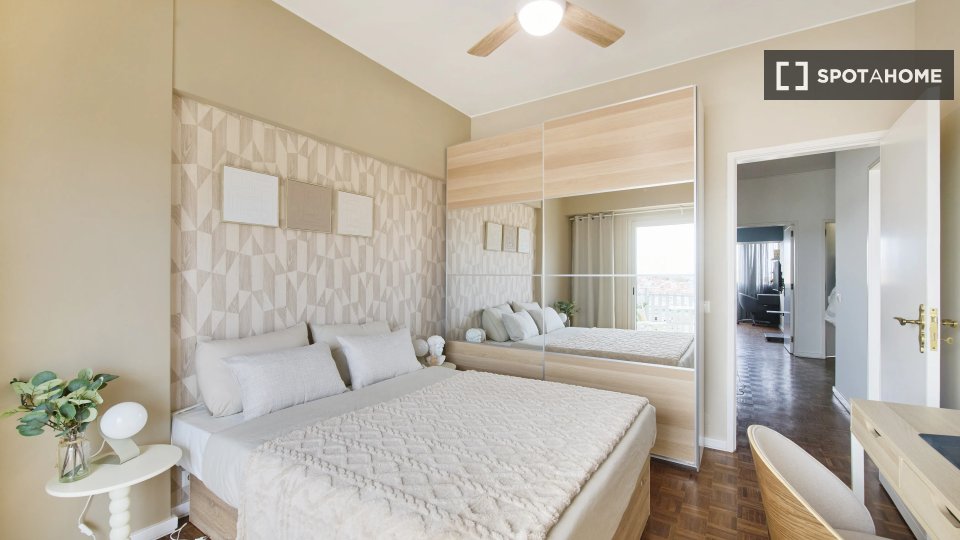 Double room Lisbon, 9 beds — photo 12