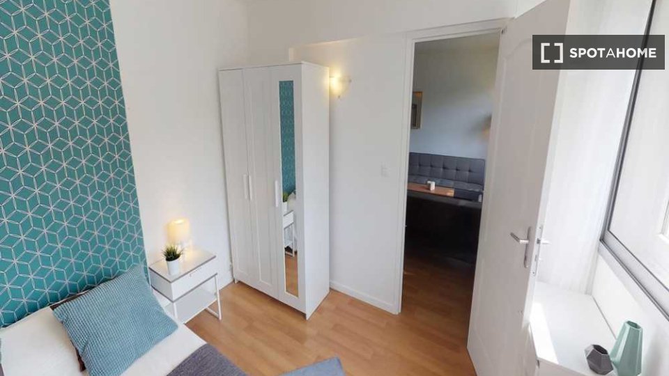 Double room Paris, 5 beds, 100m² — photo 1