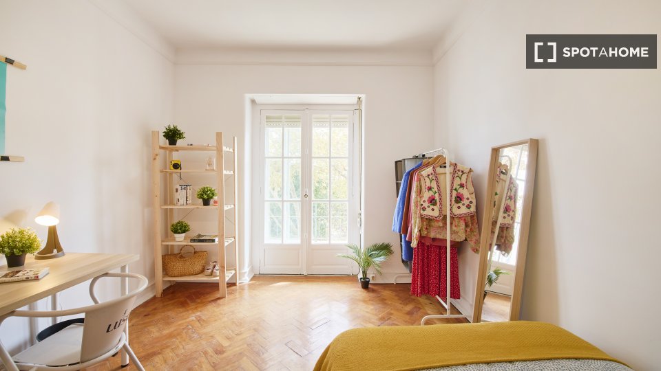 Double room Lisbon, 8 beds — photo 13