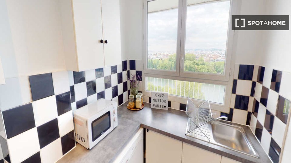 Double room Paris, 4 beds, 80m² — photo 8